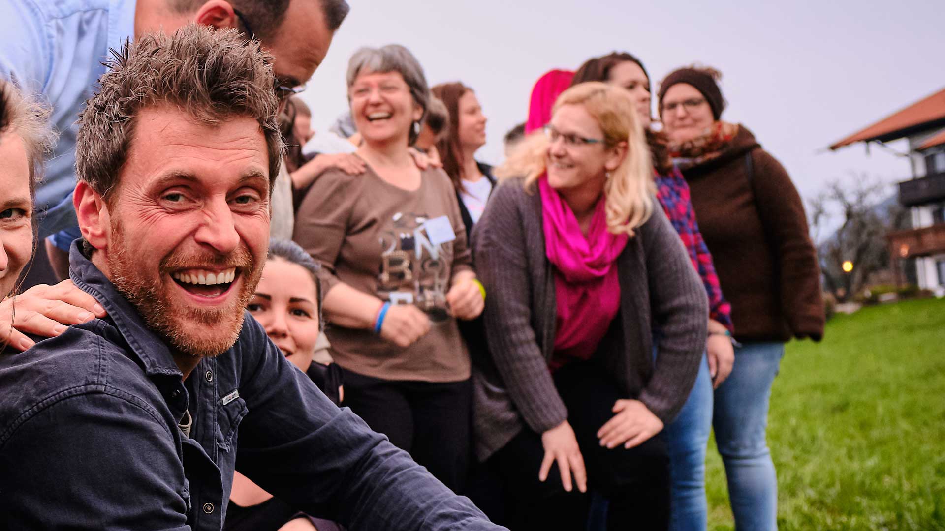 Being Human – Gemeinschaft